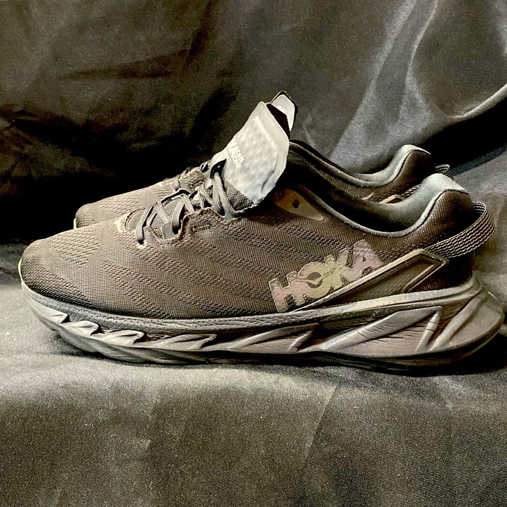 Purchased it used with common wear on the sole of shoes.